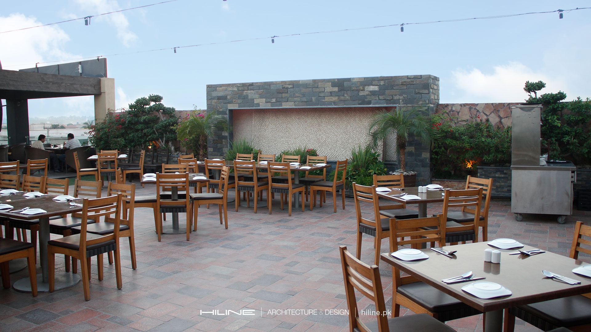 Banera-Roof-Top-Restaurant(EME)-by-hiline-architects-interior-designer-3d-visualization-restaurant-commercial-building-design-Lahore-completed-04