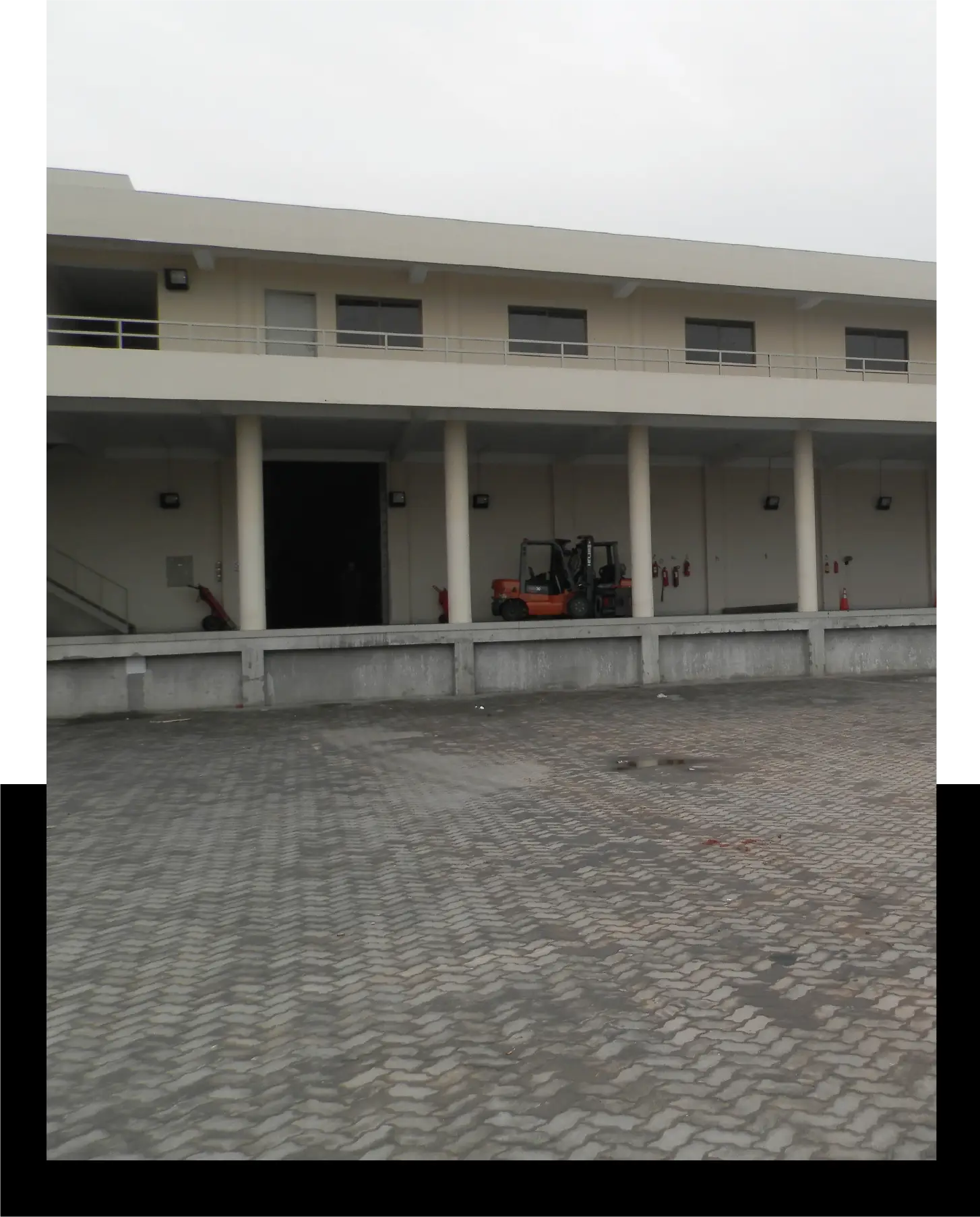 Pearl Warehouse Image